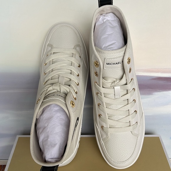 MICHAEL KORS SHEA MID HIGH TOP
FAUX LEATHER
49R4SHFE5L
BLACK
Fashion sneakers - Picture 12 of 16